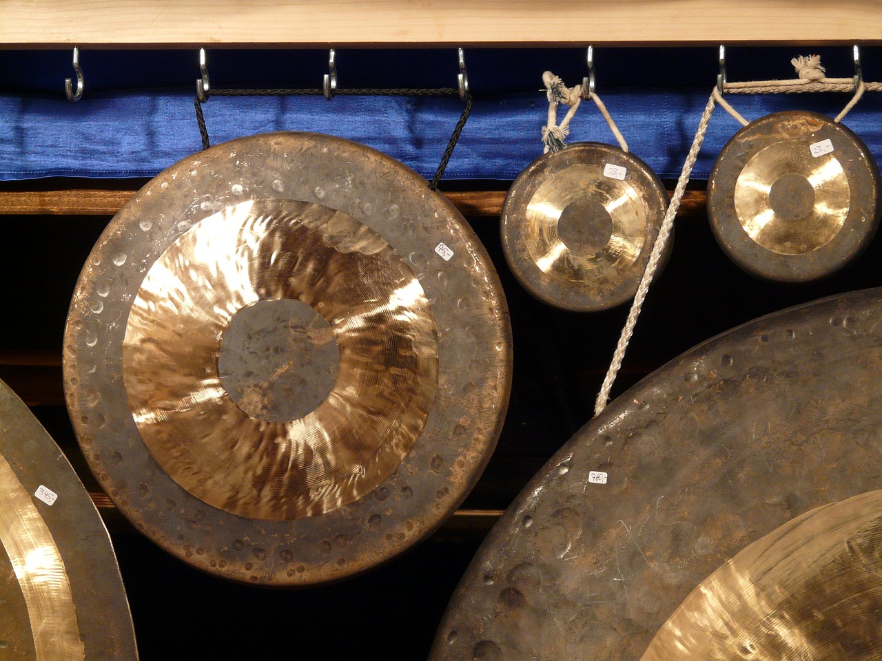 Banging Gongs or Clashing Symbols
